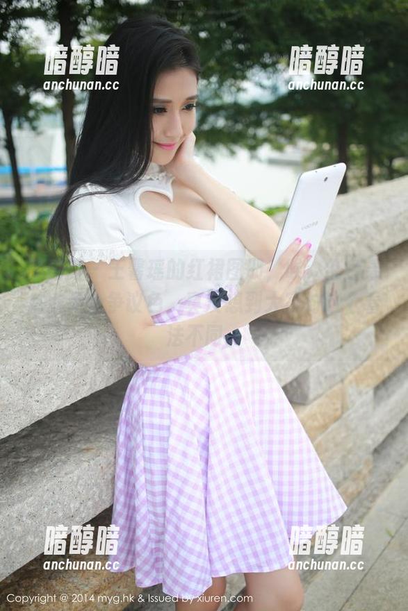 美媛馆 - 王馨瑶的红裙图册，唉，红色果然就是个争议色，真没想到大家对这个看法不同。