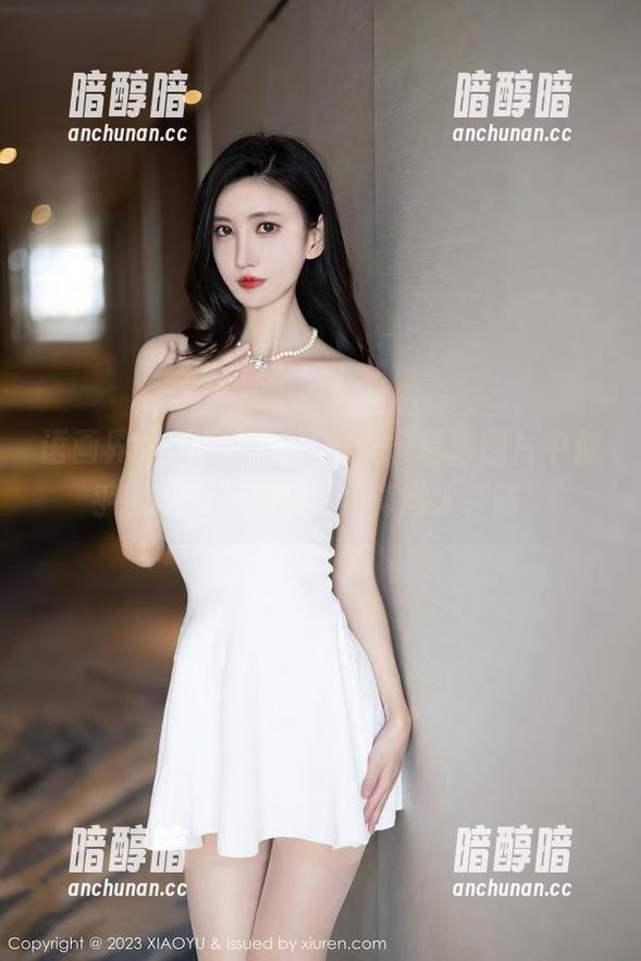 语画界 - 林星阑的连体衣，精选图片中似乎藏了些微妙细节，真耐人寻味。