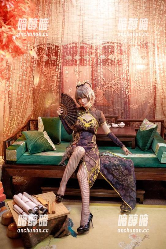 铁板烧鬼舞w 如果透明是个情绪,铁板烧鬼舞w的定制写真肯定会懂。