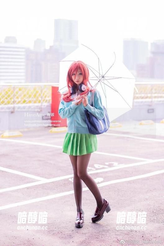 雨波HaneAme模特生涯的新篇章：说说比基尼图集的cos魅力。