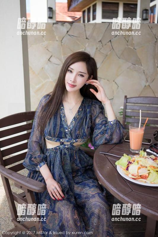 魅妍社-米娅Miya 魅妍社 - 米娅Miya比基尼写真,分享海边打卡胜地和‘故意’掉的沙子!